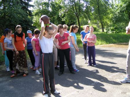 Justyna rzuca pik lekarsk